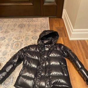 TNA SUPPER PUFF COLOUR BLACK